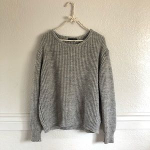 Brandy Melville grey knit sweater⚡️
